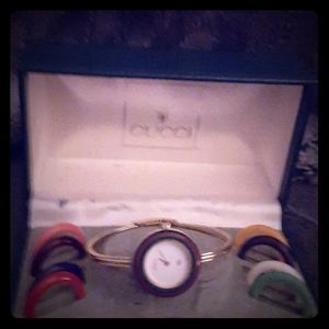 Vintage Gucci bangle watch